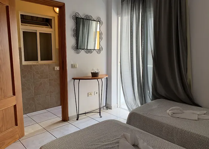 Casa Blanca Szálloda 2*